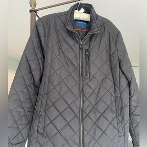 Men’s lightweight Quilted Nylon Cole Haan jacket.